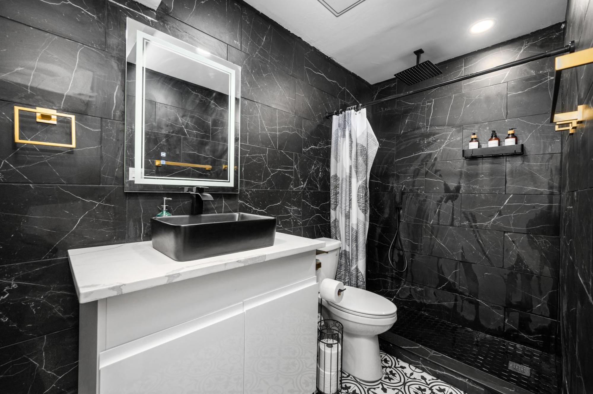 Apartament Bright & Airy Apt Close To Everything With Free Park Houston Zewnętrze zdjęcie